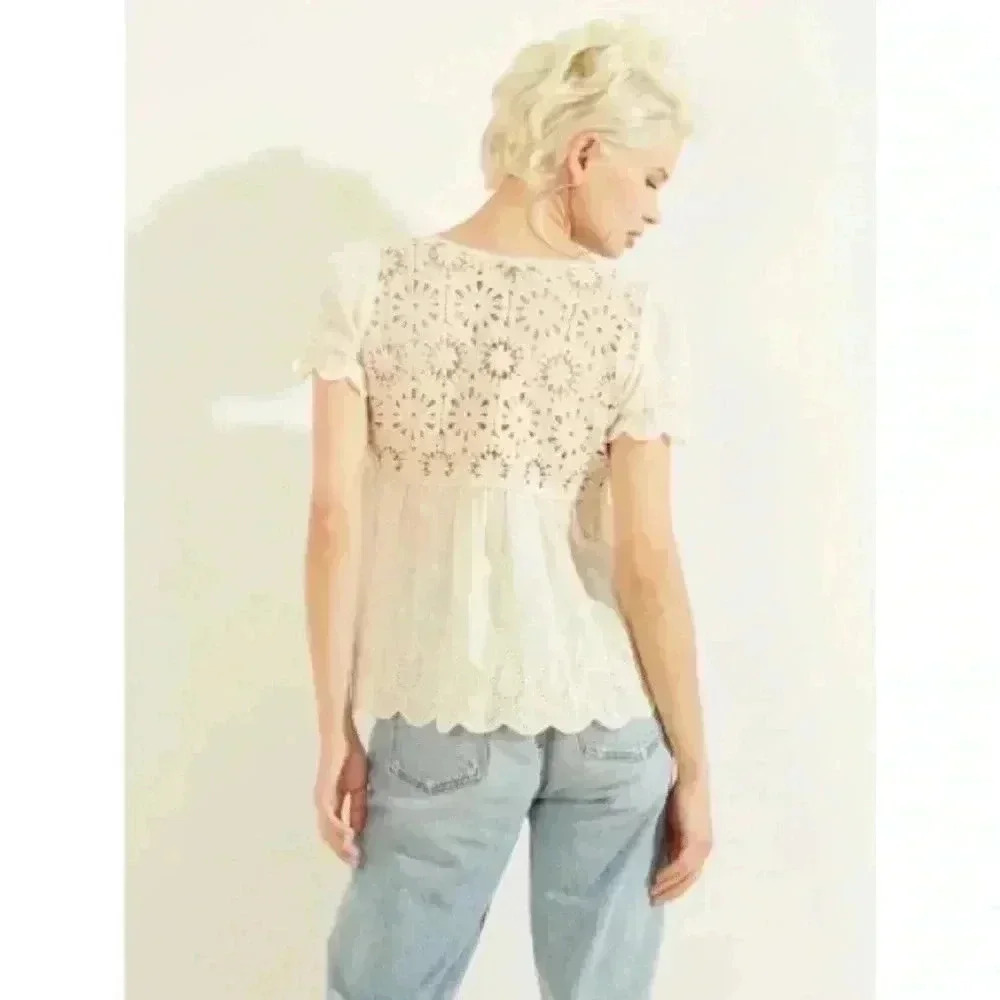 GUESS sz M - nwt - Picture 2 of 8